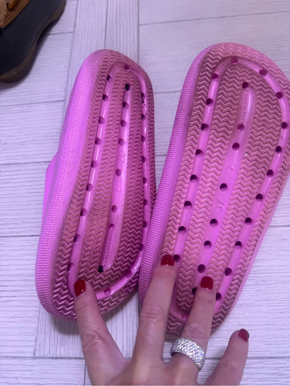 Women's Pink Slide Sandals - Casual Slip-On Comfort